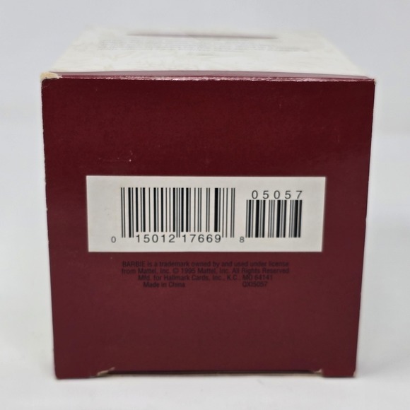 Vintage Hallmark Keepsake Ornament Holiday Barbie 1995 Third in Series 05057 Box - Picture 2 of 4